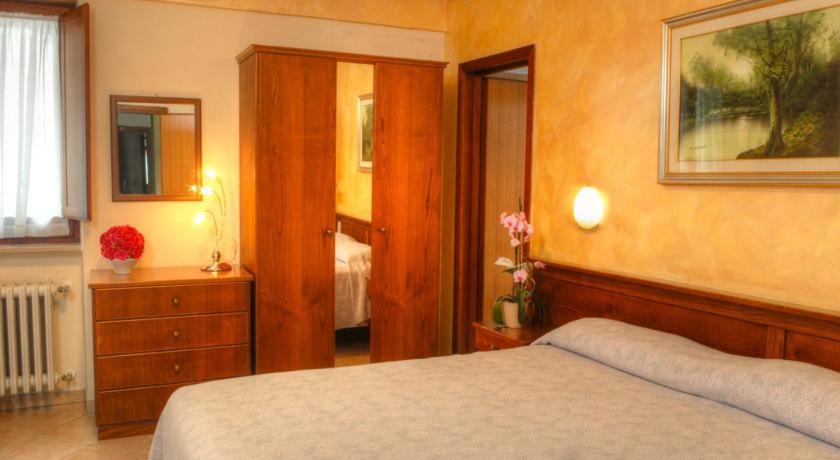 רוקרזו Hotel Belvedere מראה חיצוני תמונה