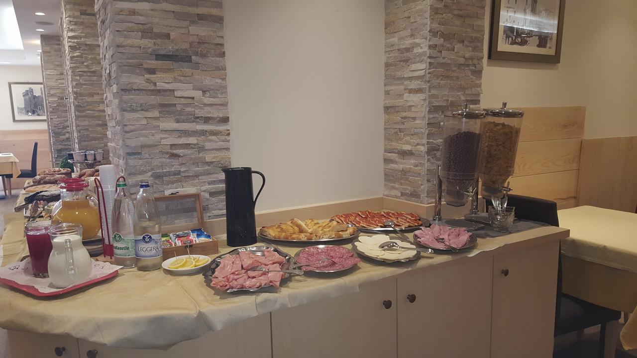 רוקרזו Hotel Belvedere מראה חיצוני תמונה
