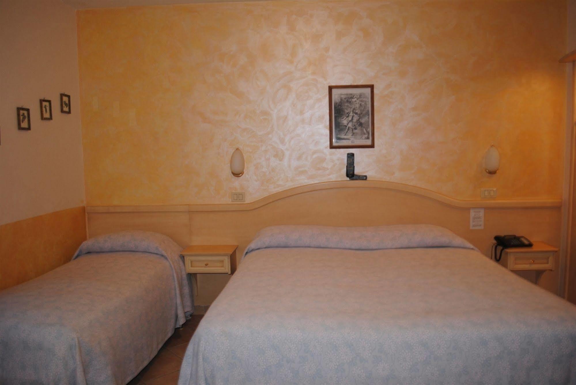 רוקרזו Hotel Belvedere מראה חיצוני תמונה