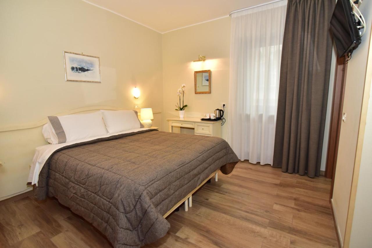 רוקרזו Hotel Belvedere מראה חיצוני תמונה